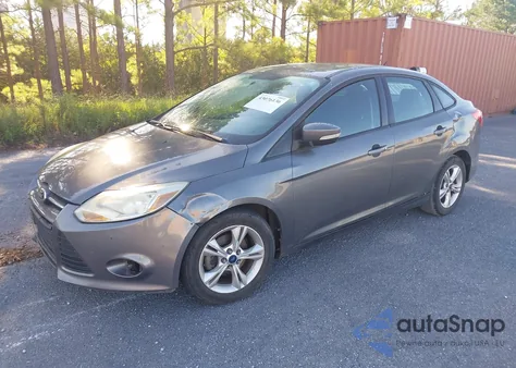 2013 Ford Focus Se z USA, uszkodzony, nr VIN 1FADP3F24DL330354